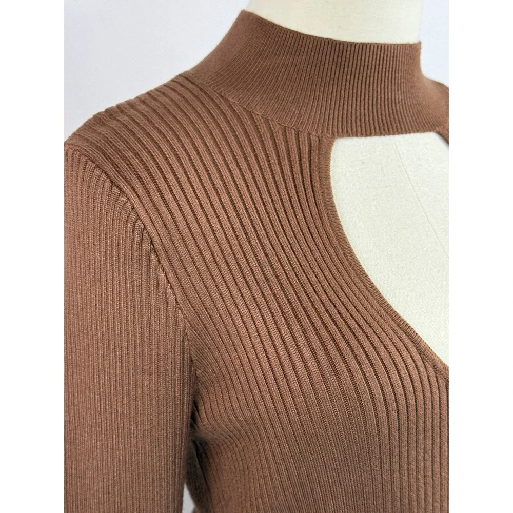 Abercrombie & Fitch Women's Large Brown Knit Ribbed Neck Fitted Sweater